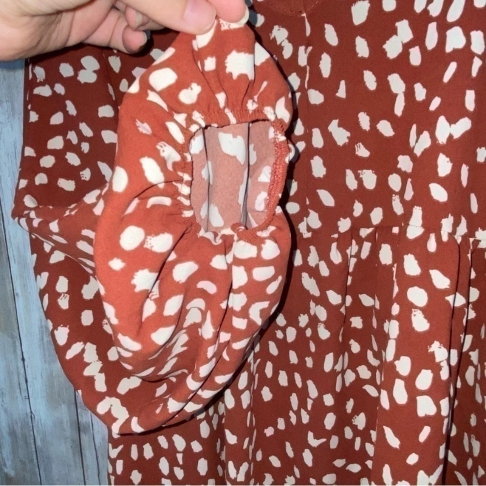Entro Rust Red Dot Blouse - Picture 3 of 6